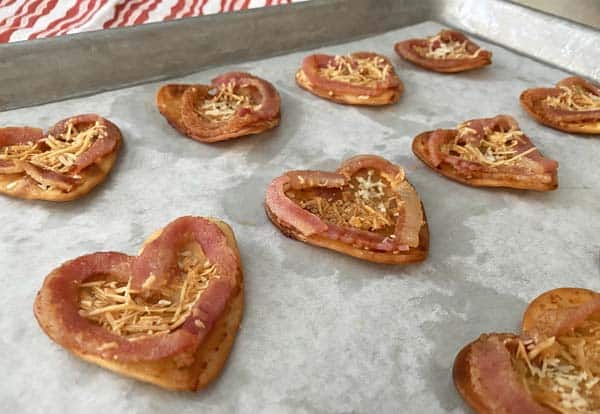 bacon heart appetizers, Baked bacon appetizers