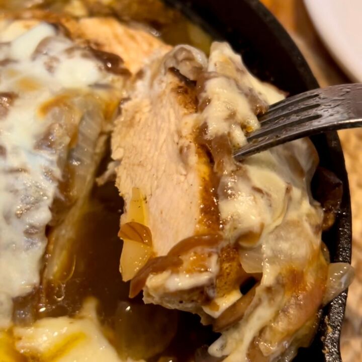 cast iron french onion chicken with mushrooms, So juicy have a bite