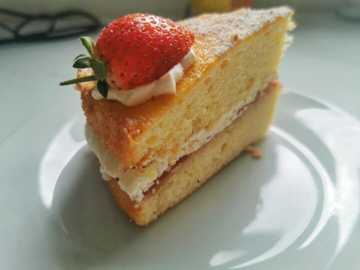 classic victoria sponge cake