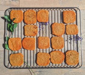 Some people claim that these crisp cookies relieve stress and put them in a positive mood (what do you think?)