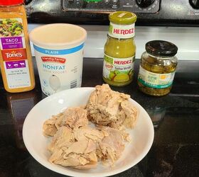 <b>Our dinner suggestion:</b> 5-ingredient salsa verde chicken