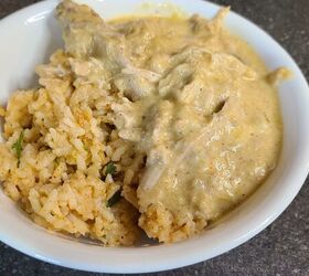 <b>Our dinner suggestion:</b> 5-ingredient salsa verde chicken