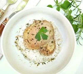 <b>Our dinner suggestion:</b> 8 bay leaf chicken