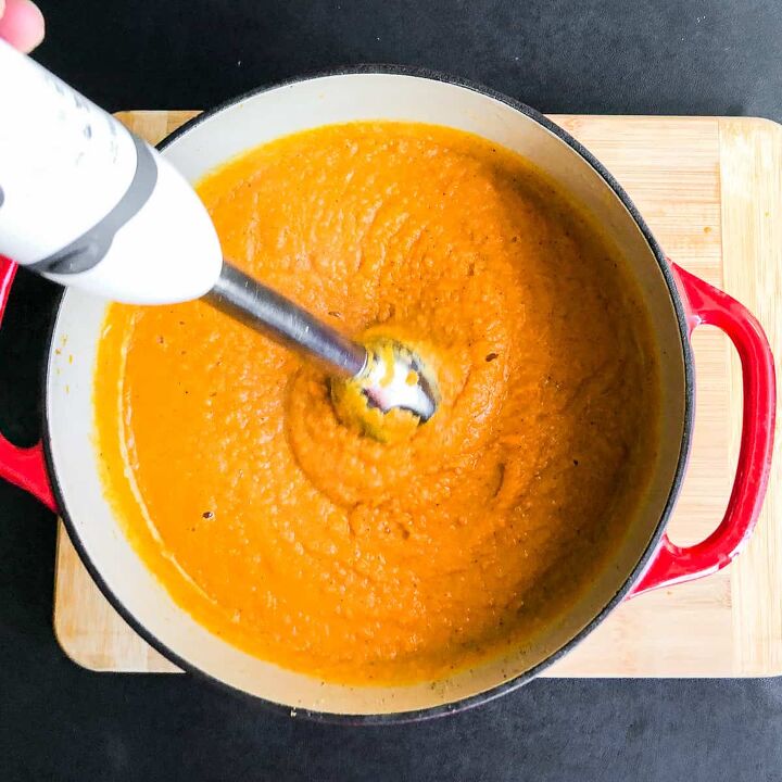 carrot pumpkin soup, Turn off heat and blend together until smooth and creamy