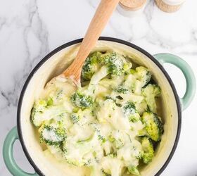 cheesy broccoli au gratin recipe, Broccoli florets being tossed with the cheese sauce