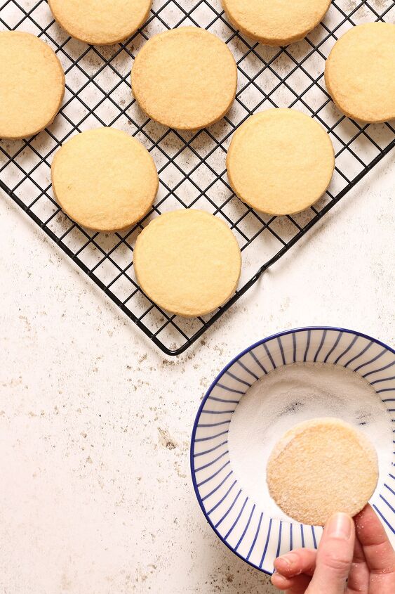 all butter shortbread cookies, Cooling the cookies