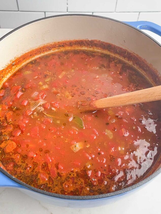 ground beef vegetable soup recipe, ground beef vegetable soup in a Dutch oven