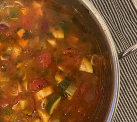 Hearty Minestrone Soup | Foodtalk