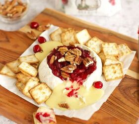 Baked Brie With Cranberry Sauce | Foodtalk