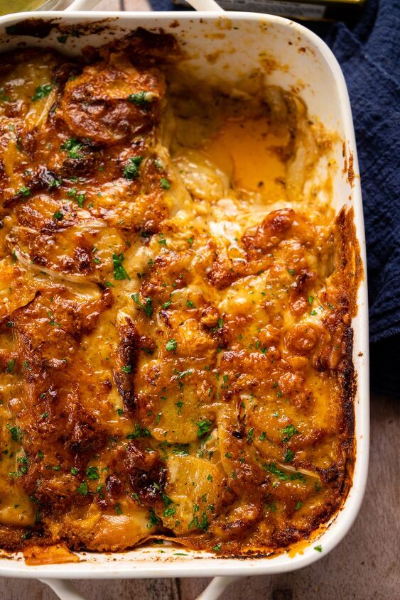 potato onion bake in a mornay sauce, This recipe is finished with cheese and broiled to a golden perfection