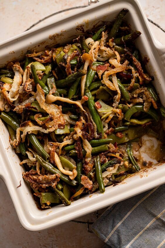 mushroom bacon green bean casserole, This casserole features bacon mushrooms and fried onions