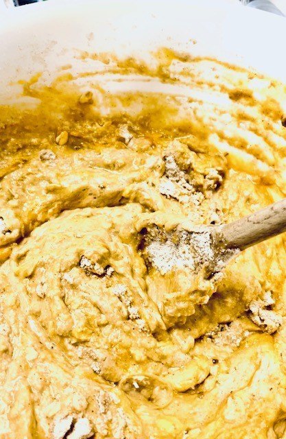 the best gluten free pumpkin bread, Mixing the wet ingredients to the dry ingredients