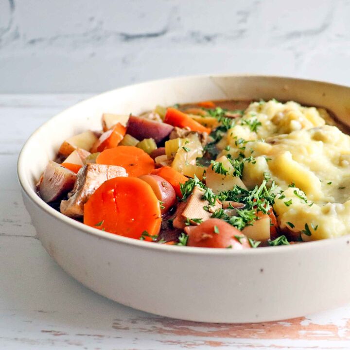 hearty vegan irish stew, Stew up close