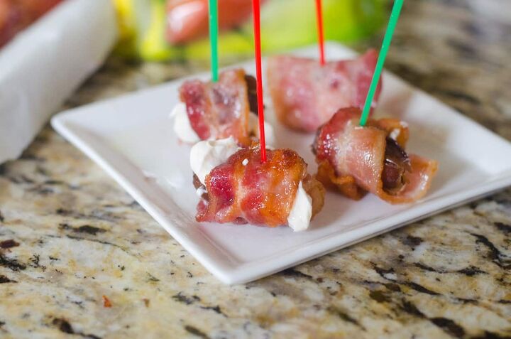 easy pecan bacon cheeseball recipe, Looking for an easy appetizer for your favorite bacon lovers These easy Bacon Pecan Dates Appetizers take only minutes and are delicious
