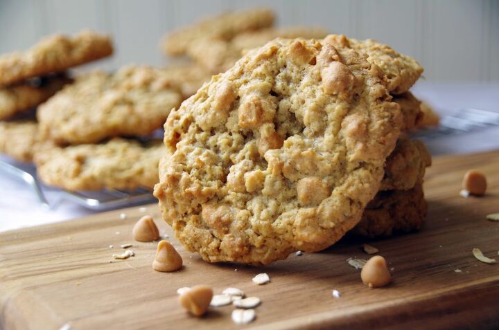 Homemade Oatmeal Cookies with Butterscotch Chips