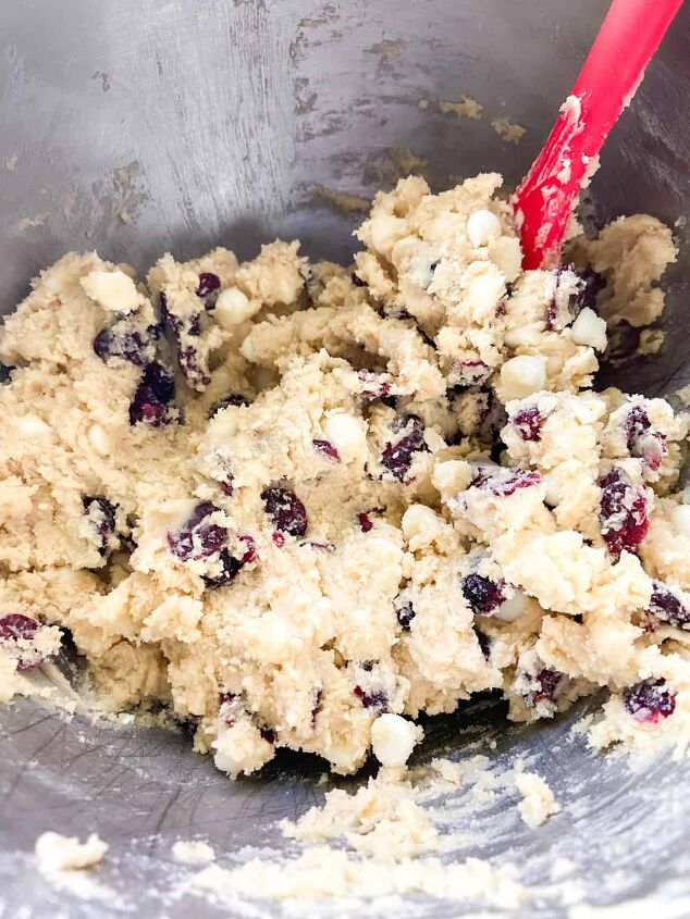 white chocolate cranberry cookies, Mix everything together