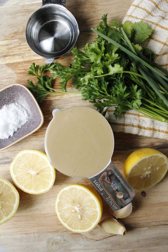 lemon herb tahini sauce, Lemon herb tahini sauce ingredients tahini parsley cilantro chives lemon garlic salt