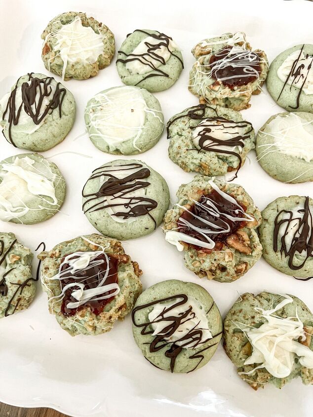 the best pistachio thumbprint cookies, The best pistachio thumbprint cookies