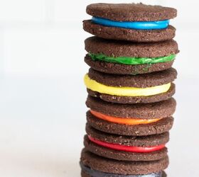https://cdn-fastly.foodtalkdaily.com/media/2022/12/06/6835528/gluten-free-oreos-cookies-dairy-free-version-too.jpg?size=720x845&nocrop=1