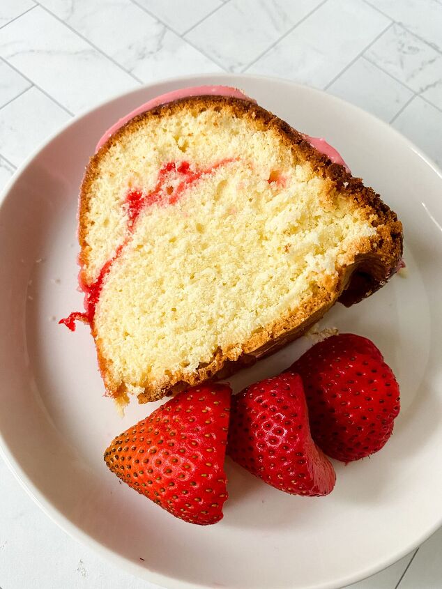 strawberry cream cheese pound cake recipe, strawberry cream cheese pound cake
