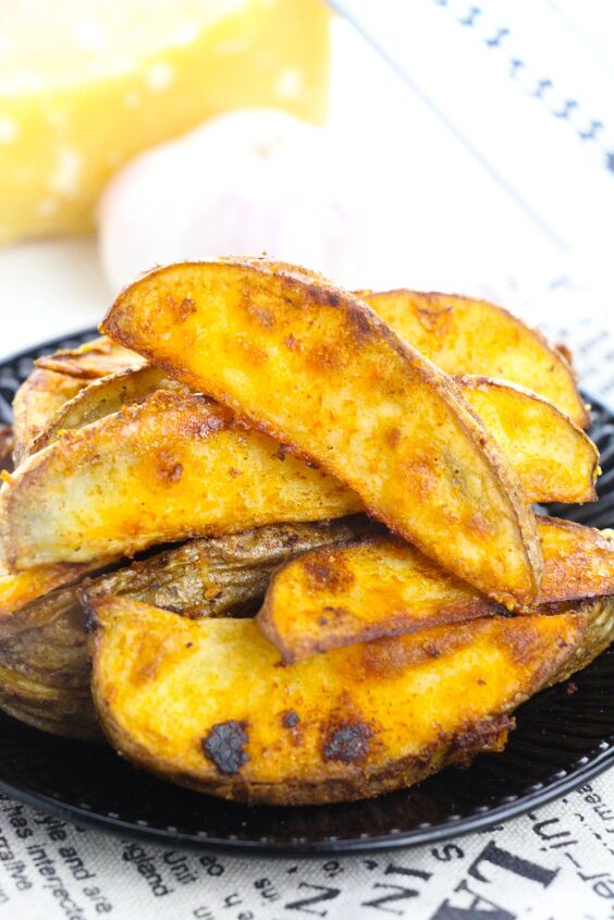 baked garlic parmesan potato wedges recipe, garlic parmesan potato wedges