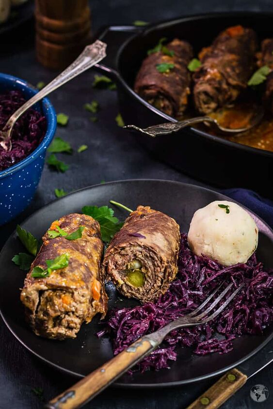 rouladen german beef roll ups instant pot and slow cooker, Rouladen on a plate and in the pan
