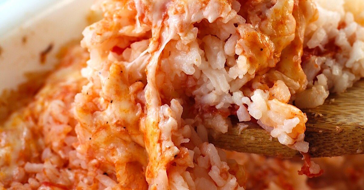 Brazilian Baked Rice With Cheese and Tomatoes