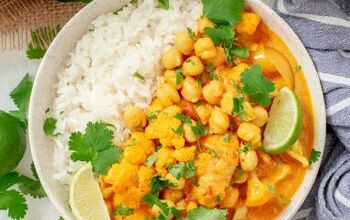 Creamy Vegan Chickpea Cauliflower Curry