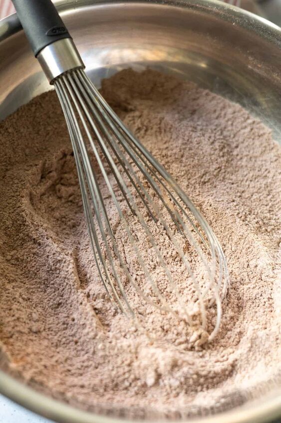 mocha cookies, Whisk the dry ingredients