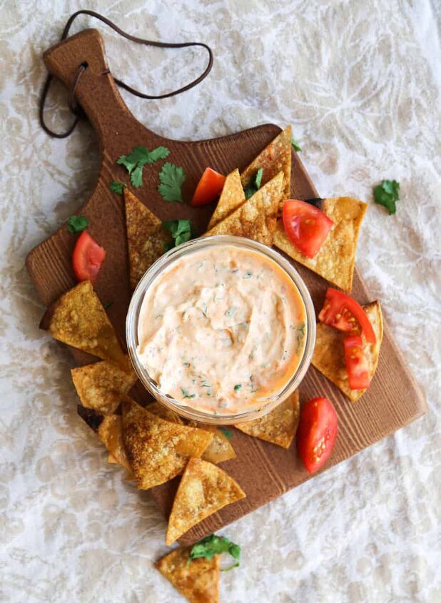 harissa yogurt sauce, harissa yogurt sauce with tortilla chips