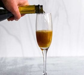 apple cider mimosa, Top off with bubbly