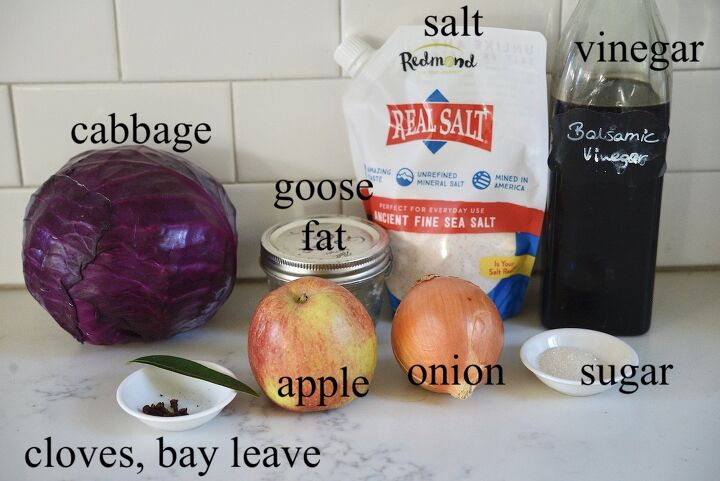 traditional german red cabbage recipe, ingredients for German red cabbage