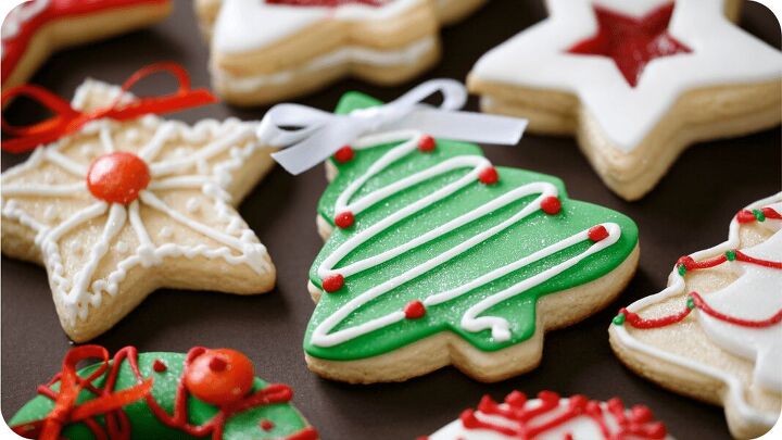 21 easy christmas cookie recipes for the non baker, sugar cookies with beautiful icing