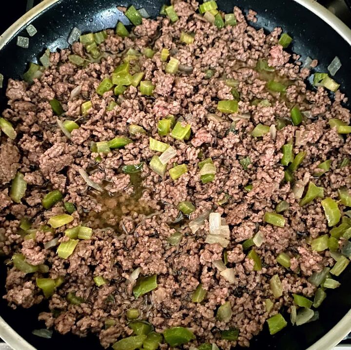 old fashioned sloppy joes recipe, cooking ground beef and veggies for sloppy joes in pan