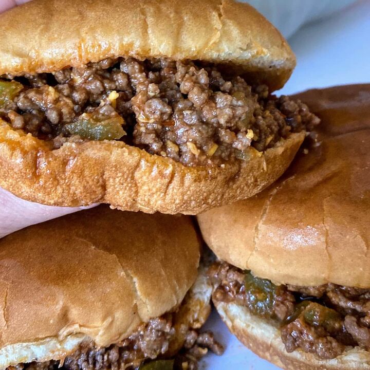old fashioned sloppy joes recipe, sloppy joes close up on plate