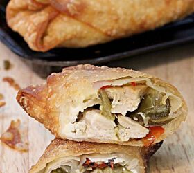 These irresistable leftover turkey eggrolls are bursting with so many complimenting flavors
