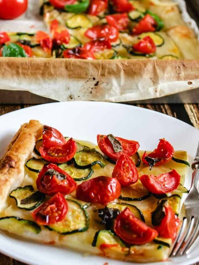 roasted cherry tomatoes tart with cheese