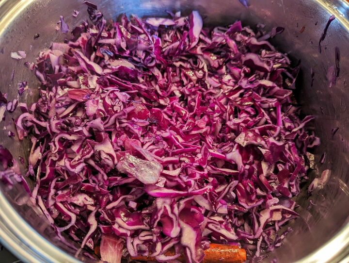 winter spiced red cabbage