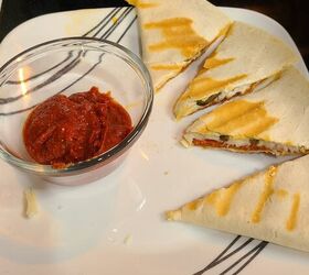 <b>Our dinner suggestion:</b> Pizza quesadillas