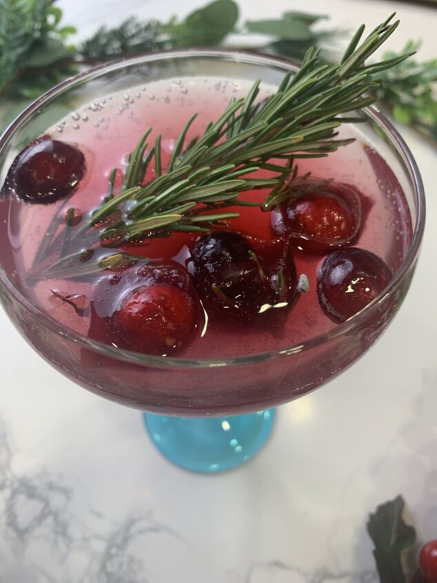festive fruity ice cubes