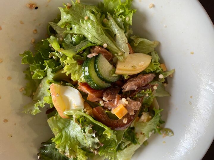 mixed salad with candied smoked salmon and hot mustard dressing