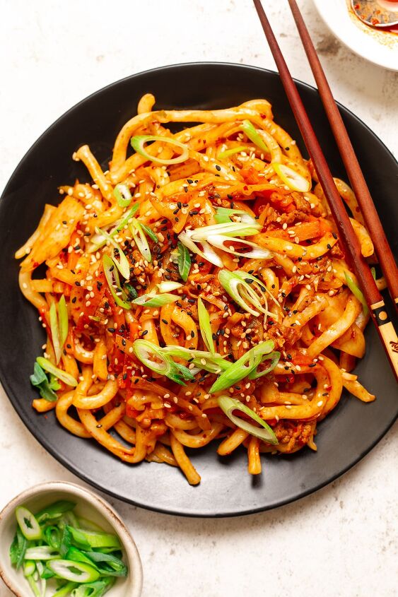 spicy korean noodles gochujang noodles, A serving of Spicy Korean Noodles