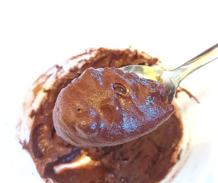 best mug brownie to satisfy all your chocolate cravings in 2 minutes, Mug brownie batter on a spoon