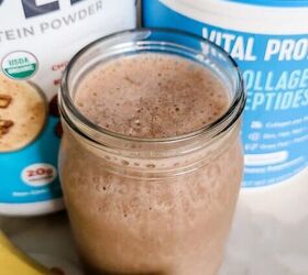 10 foods the football players are eating, Chocolate Banana Protein Shake