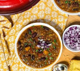 vegetarian chili dutch oven or slow cooker