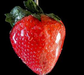 All you need are strawberries and 2 simple ingredients for this addictive TikTok hack!