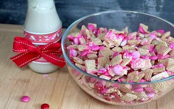 Cupid Crunch Valentine's Day Chex Mix For Gifts