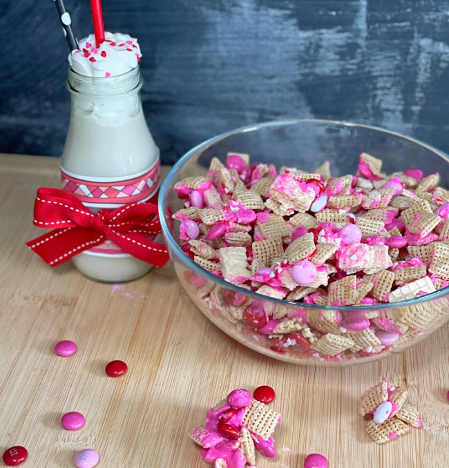cupid crunch valentine s day chex mix for gifts, Valentine Cupid Crunch Mix and Free Party Printables