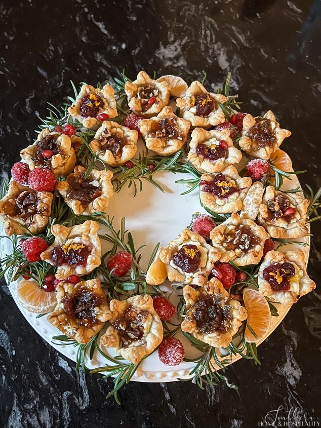 easy goat cheese tartlet cups bite size appetizers, Goat cheese tartlets in a wreath shape