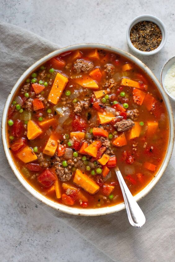 easy hamburger soup, hamburger soup with vegetables in a bowl with a spoon